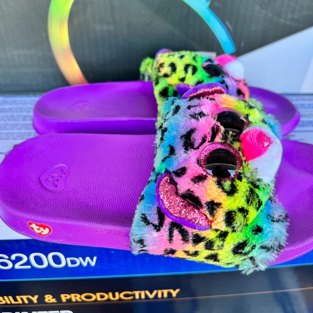 TY Sandals Girls Size 4-6 NEW